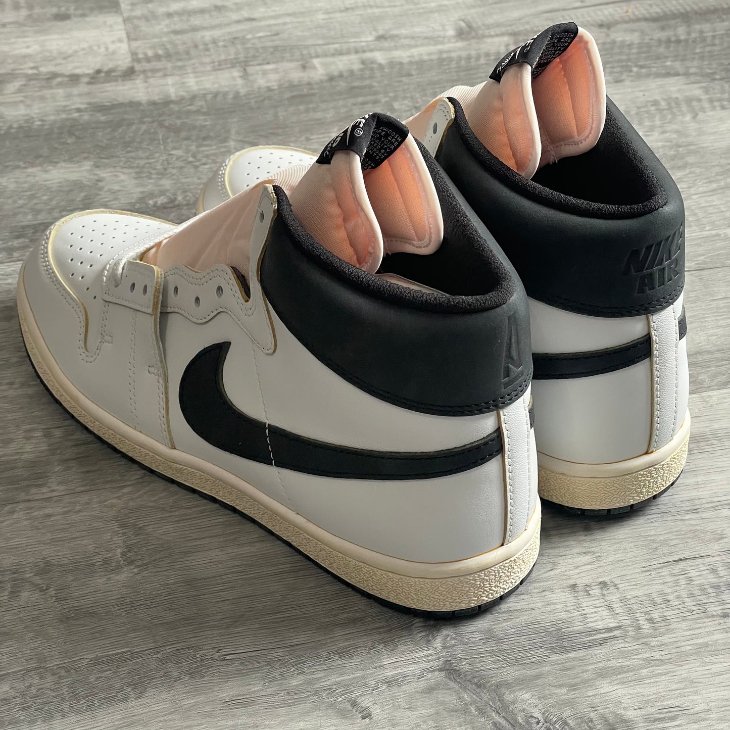 A ma maniere x Jordan Air Ship