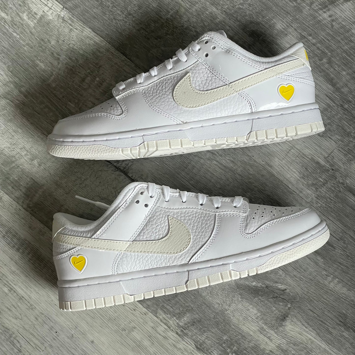 Nike Dunk Low Women "Yellow Heart"