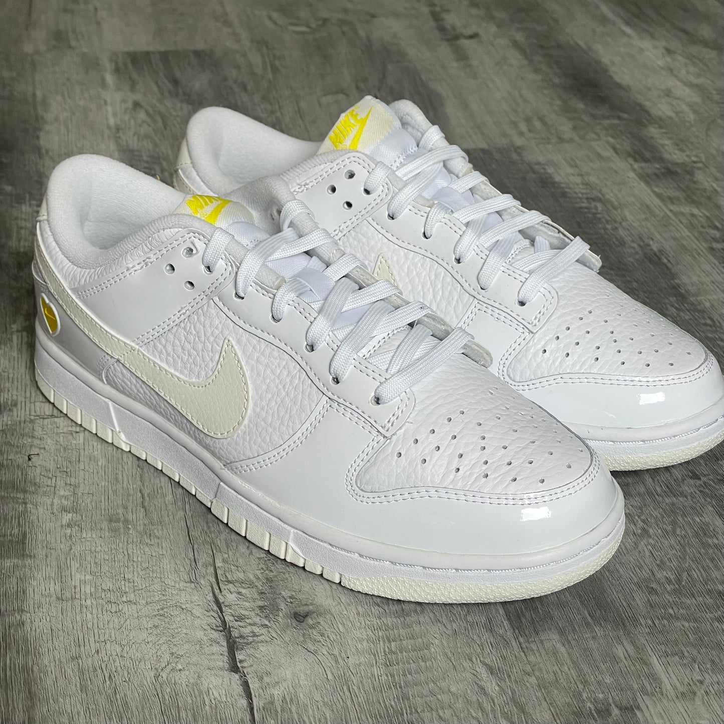 Nike Dunk Low Women "Yellow Heart"