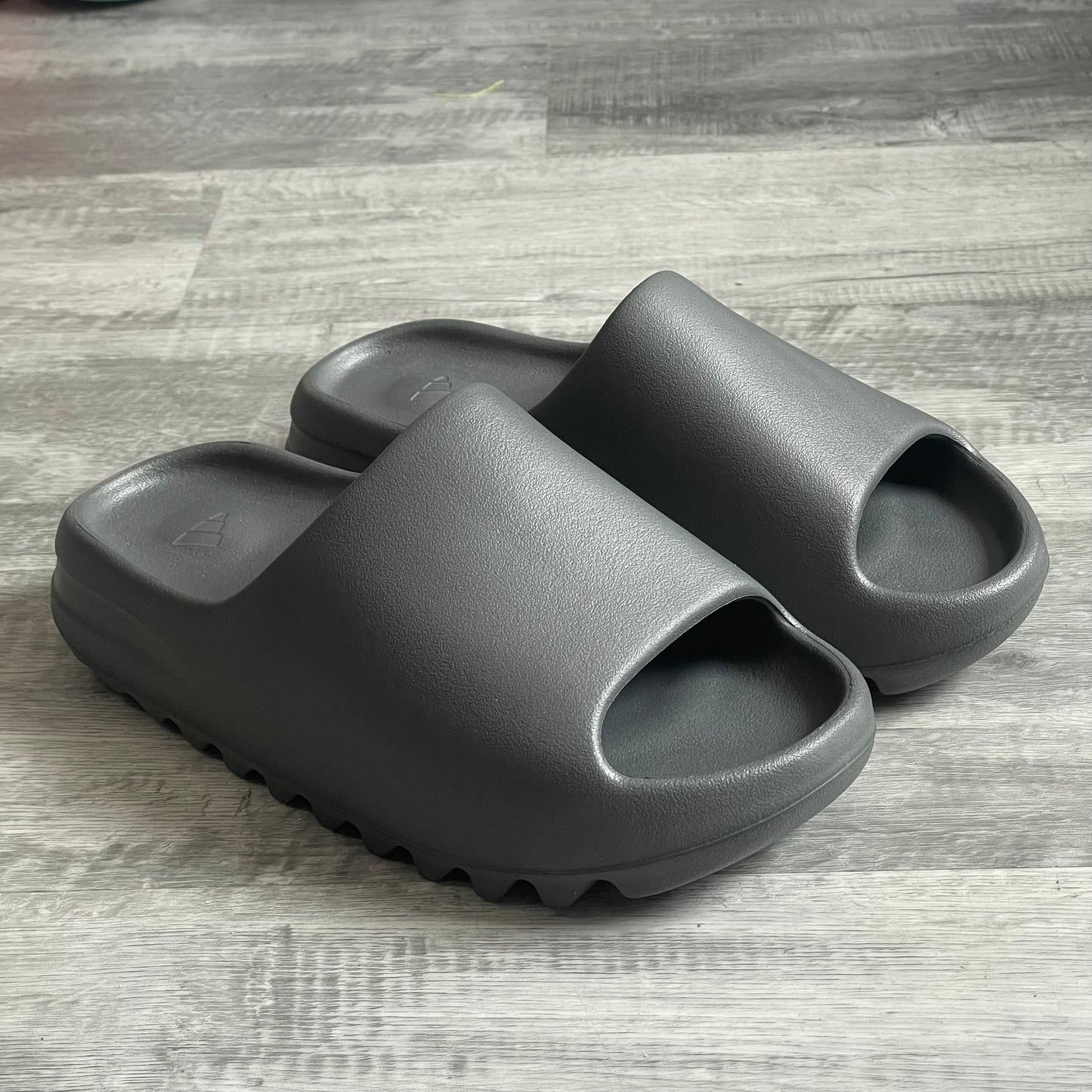 Adidas Yeezy Slide "Granite"