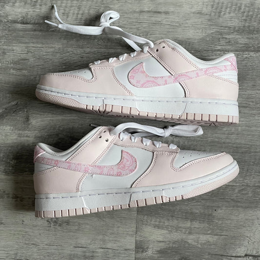 Nike Dunk Low Women “Pink Paisley”