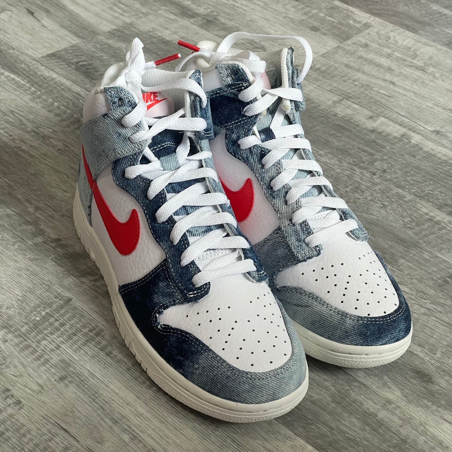 Nike Dunk High Women “Washed Denim”