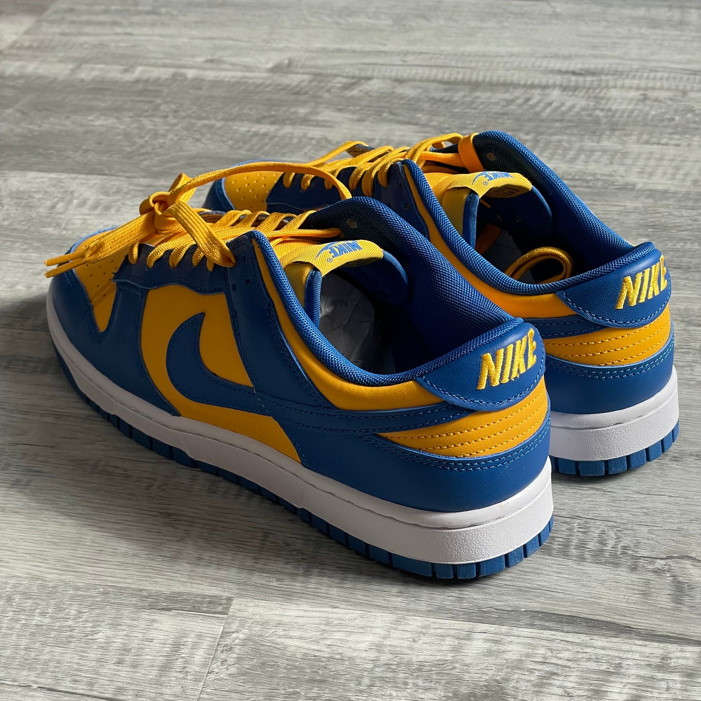 Nike Dunk Low “UCLA”
